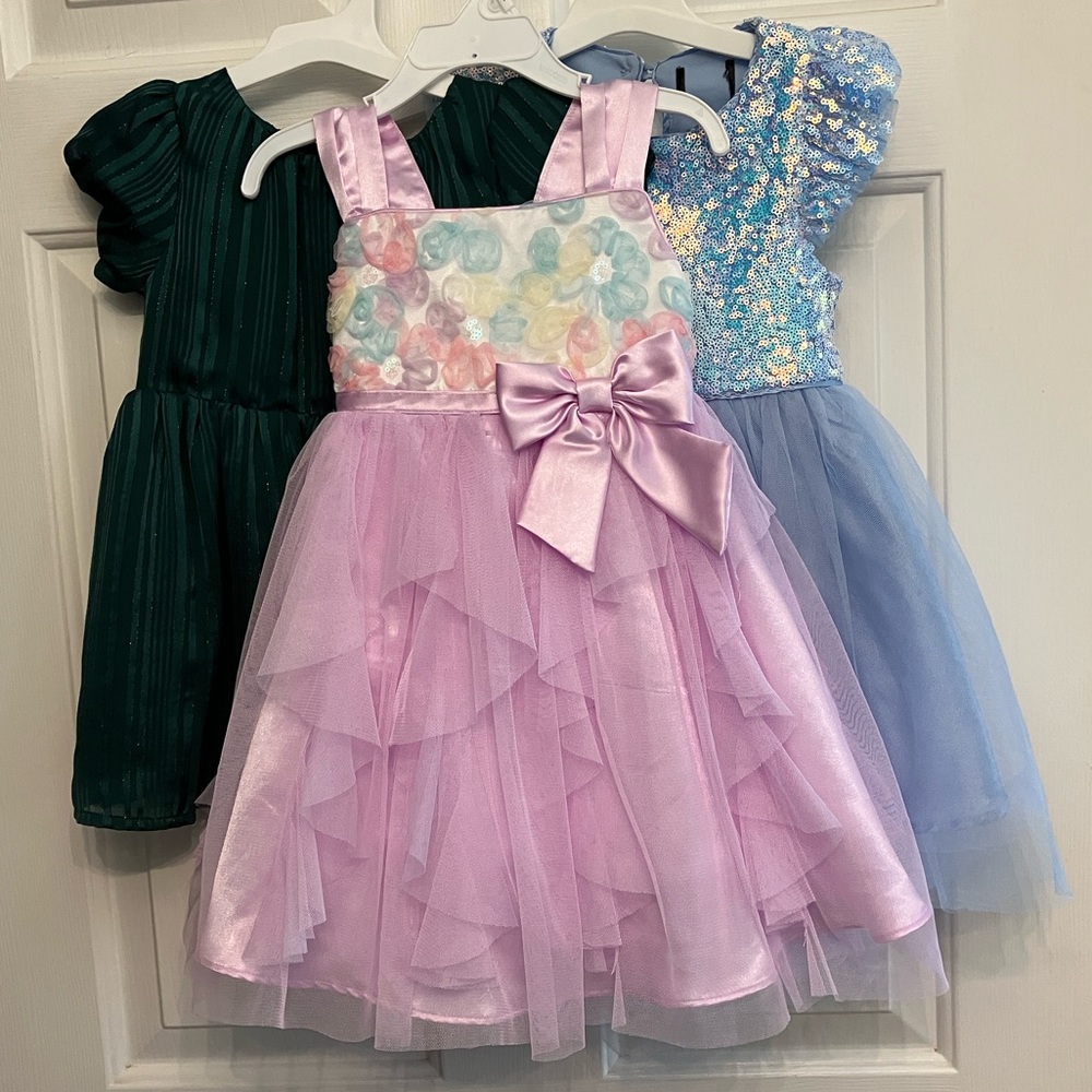 Baby girl 2T special occasion dresses.  Lilac Dress with Ruffles and Bow